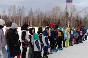 В Волчанске прошла лыжная гонка, посвященная всемирному Дню снега