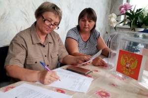 Первые организационные заседания УИК