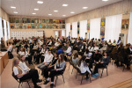 Около 150 каменских старшеклассников сыграли в 