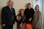 Вручение награды в честь 80-летия Победы