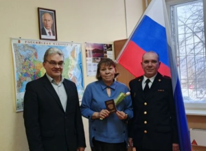 8 марта- праздник искренних улыбок