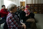 Новоуральских избирателей старшего поколения научили пользоваться сервисами портала Госуслуг