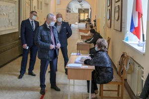 В Свердловской области проголосовала почти половина участников
