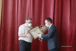 Для Первоуральских выпускников прозвучали последние звонки