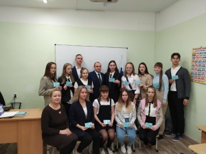Депутатам Режевской детской Думы вручены удостоверения