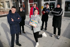 Школьники Нижнетуринского городского округа приняли участие в интерактивной игре «ПолитикУм»