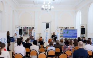 Победителям и призерам областного конкурса «Мы выбираем будущее» вручили  дипломы и призы