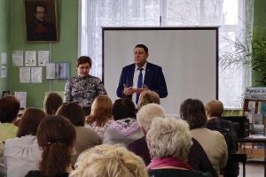 Артемовская районная ТИК провела обучающий семинар с членами участковых избирательных комиссий