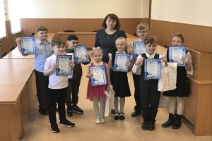 В Первоуральске наградили победителей конкурса рисунков «Первоуральск – город будущее»