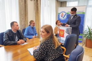 Магистранты-политологи выступили в роли экспертов молодежных проектов свердловского избиркома