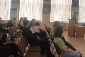 В Каменске-Уральском участники проекта молодежного самоуправления познакомились с основами избирательного права