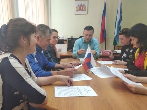 Состоялось шестое заседание Карпинской городской территориальной избирательной комиссии