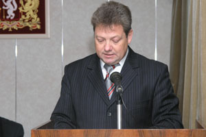 Выступает член Комиссии С.М. Красноперов